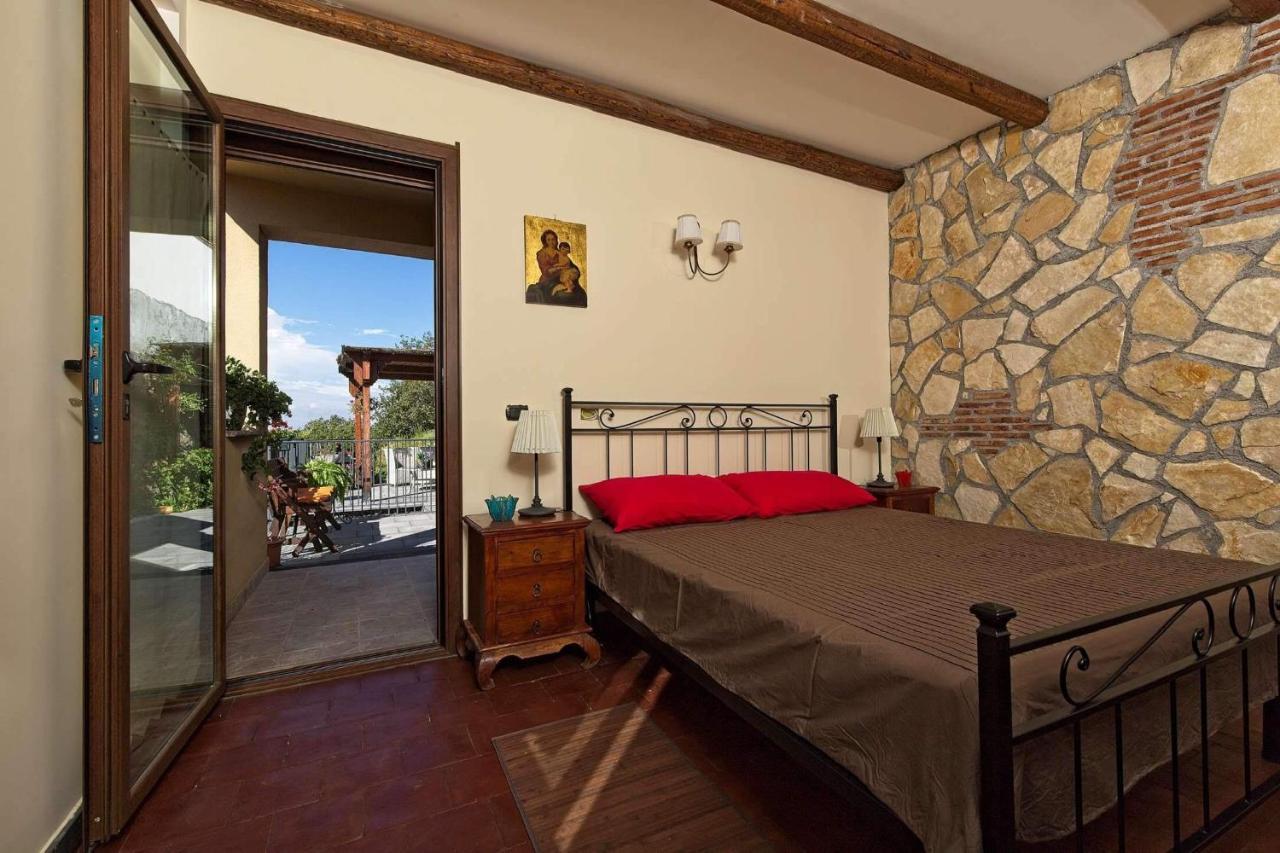 Horse House Appartement Ragalna Buitenkant foto