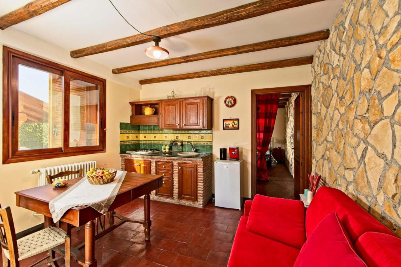 Horse House Appartement Ragalna Buitenkant foto